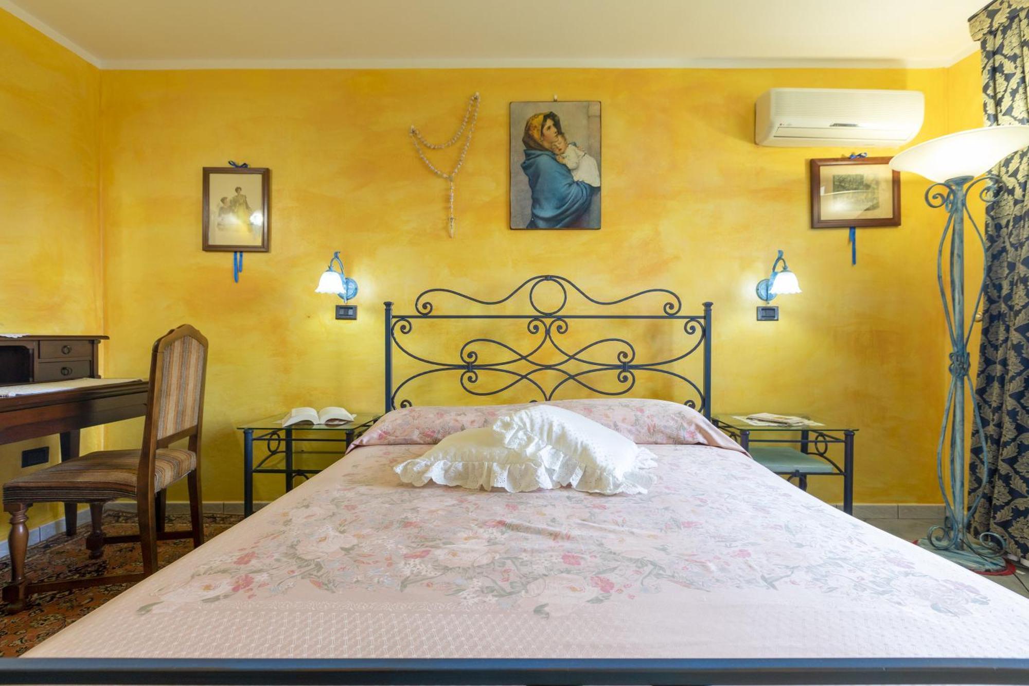 סאסארי Villa Maria Antonietta מראה חיצוני תמונה